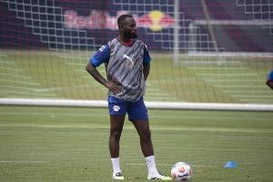 记者：莱比锡后卫海特勒伊达可能离队，已收到多份先租后买报价