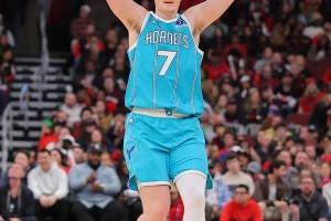 必发-官网新秀榜：克尼佩尔反超弗拉格排第1 埃奇库姆第3 哈珀杀进榜单